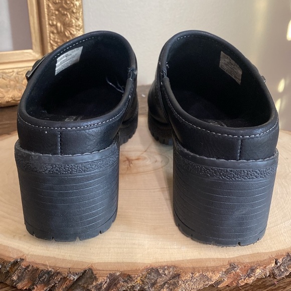 Eastland Nola black leather clogs‎ w/ retro chunky/platform heel. US 9.5/EU 41 - Picture 10 of 11